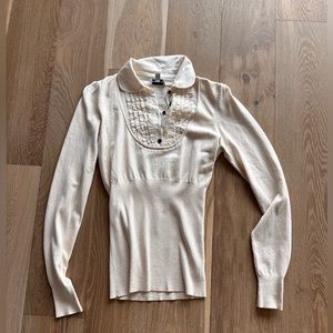 Brand new Bebe sweater top slim fit, statement collar with black botton